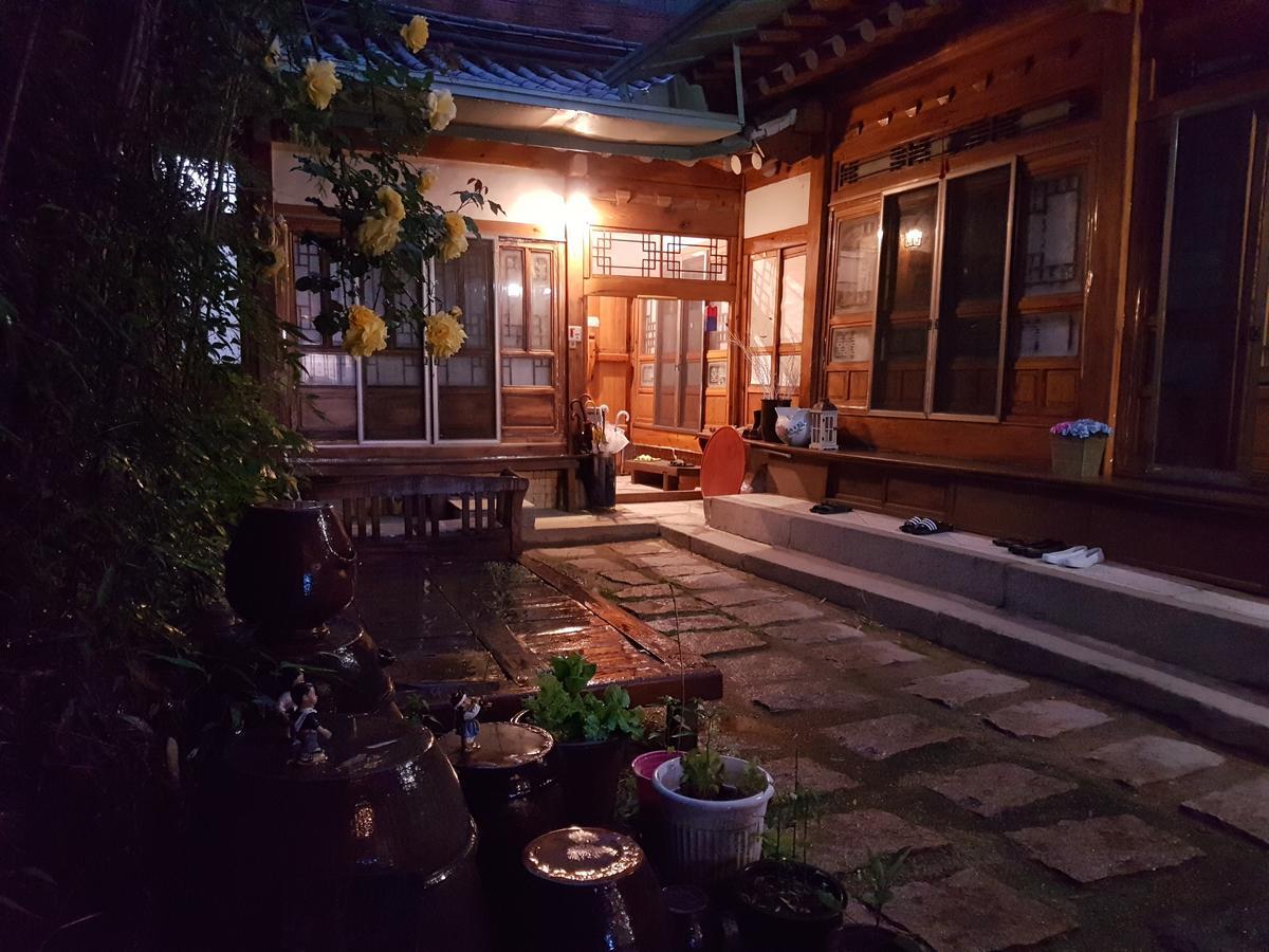 Gongsimga Hanok Guesthouse Сеул Экстерьер фото