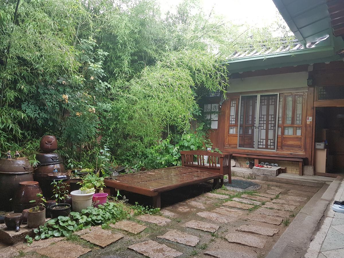 Gongsimga Hanok Guesthouse Сеул Экстерьер фото