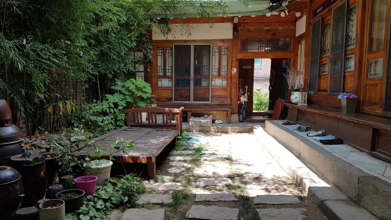 Gongsimga Hanok Guesthouse Сеул Экстерьер фото