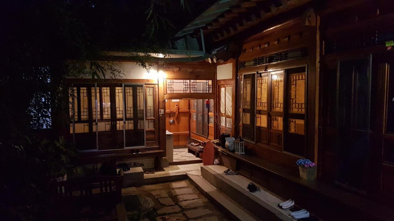 Gongsimga Hanok Guesthouse Сеул Экстерьер фото