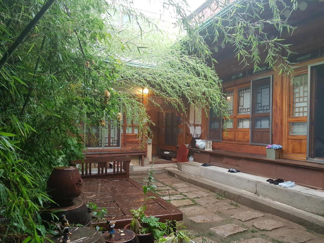 Gongsimga Hanok Guesthouse Сеул Экстерьер фото